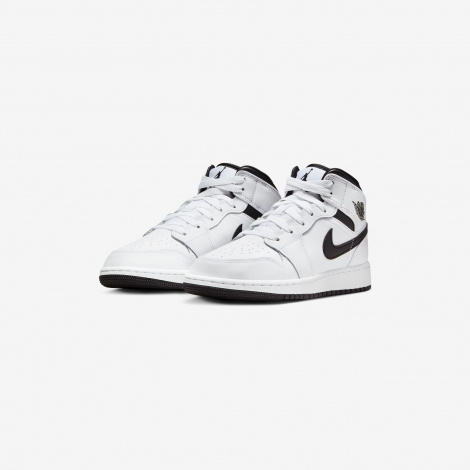 Кросівки підліткові Nike AIR JORDAN 1 MID (GS) білі DQ8423-132