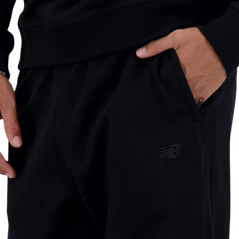 Брюки мужские New Balance Athletics Mp41508Bk
