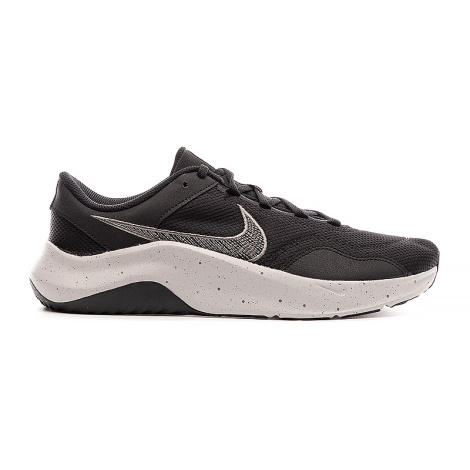Кроссовки Nike M Legend Essential 3 Nn