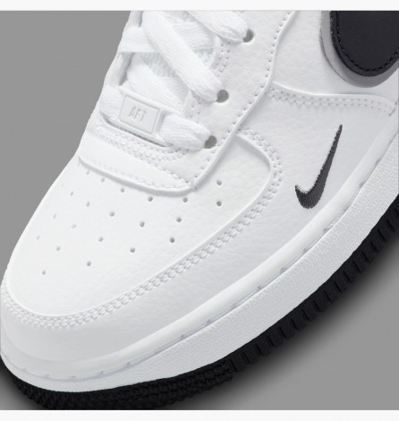 Кросівки підліткові Nike AIR FORCE 1 (GS) біло-срібно-чорні DX9269-100