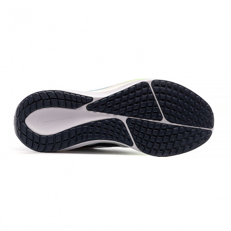 Кроссовки Nike Vomero 17