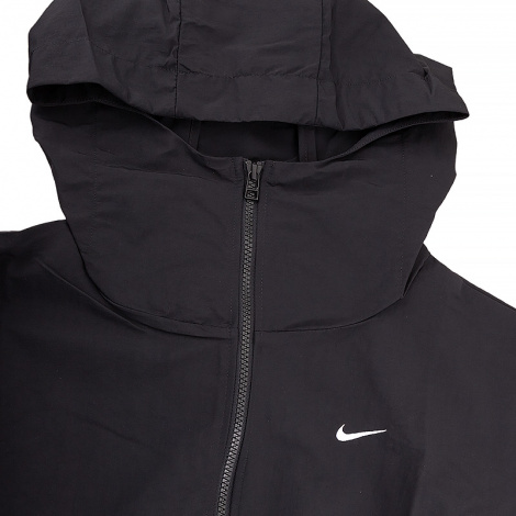 Куртка жіноча Nike W TREND WVN JKT чорна FN3669-010