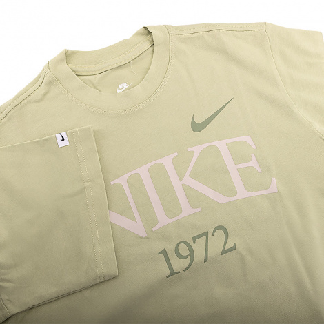 Футболка Nike W Tee Classics Boxy