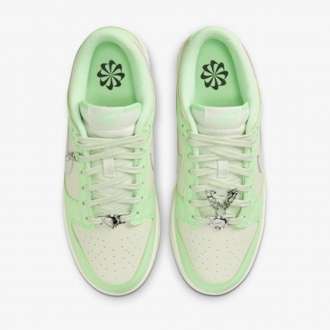 Кросівки жіночі Nike DUNK LOW NEXT NATURE SE салатові FN6344-001
