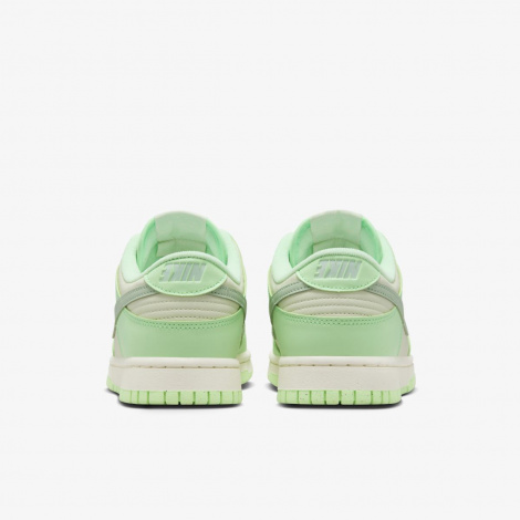 Кросівки жіночі Nike DUNK LOW NEXT NATURE SE салатові FN6344-001