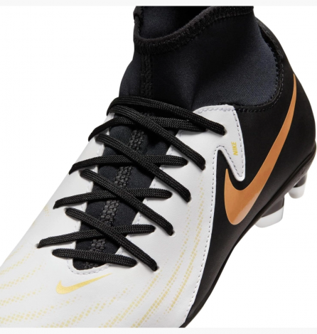 Бутси дитячі Nike JR PHANTOM LUNA II CLUB FG/MG біло-чорні FJ2601-100