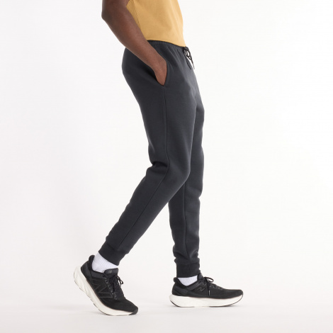 Спортивні штани New Balance SPORT FLEECE чорні MP43904BK