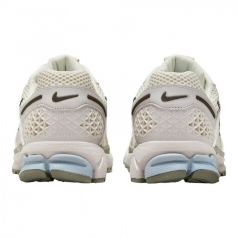 Кроссовки Nike Zoom Vomero 5 "Light Orewood Brown/Dark Stucco/Light Pumice"