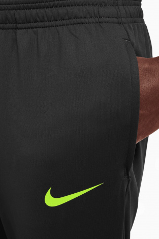 Штани Nike Dri-FIT Strike - чорний