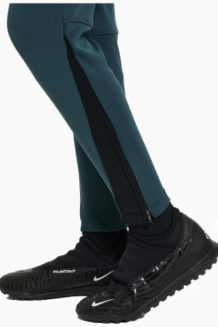 Детские штаны Nike Therma-FIT Academy Junior - зеленый