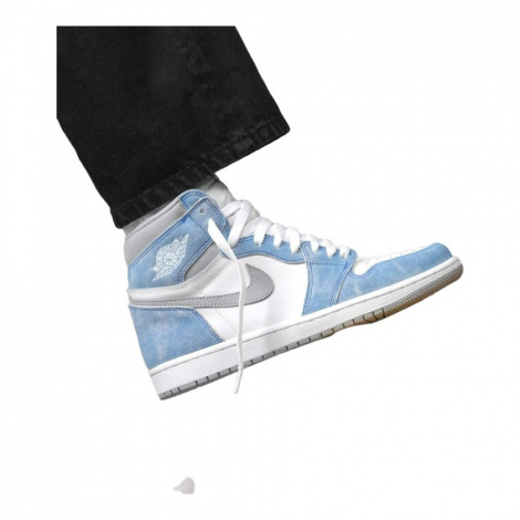 Кроссовки Jordan 1 Retro High Hyper Royal Smoke Grey