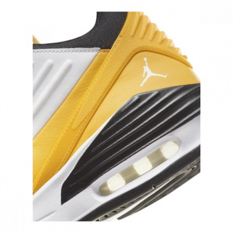 Кроссовки Air Jordan Max Aura 5 Shoes White/Orange
