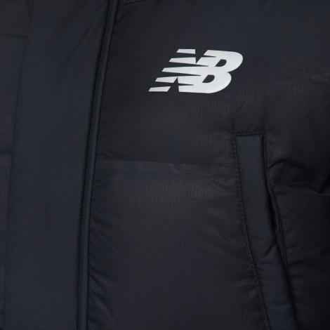 Пуховик New Balance BENCH LONG DOWN черный MJ231054BK