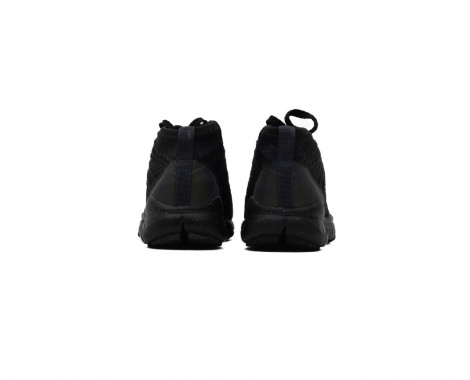 Кроссовки Nike Wmns Flyknit Trainer Chukka FSB Holographic