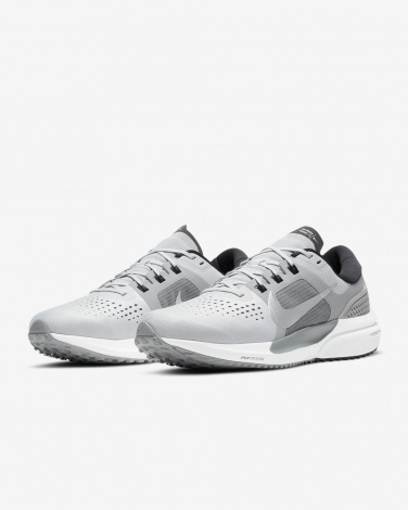 Кроссовки Nike Air Zoom Vomero 15
