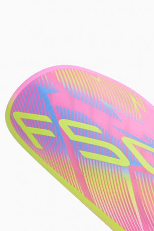 Футбольні щитки adidas Tiro League - рожевий