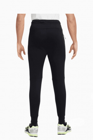 Штани Nike Sportswear Tech Fleece - чорний