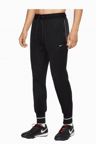 Штани Nike Strike 22 Sock Cuff - чорний