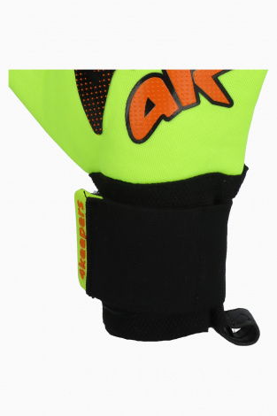 Воротарські рукавички 4keepers Elite Venom NC