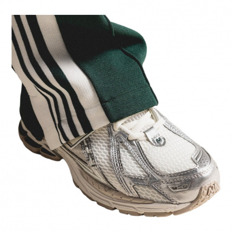 Кросівки New Balance 1906R біло-срібні M1906REE