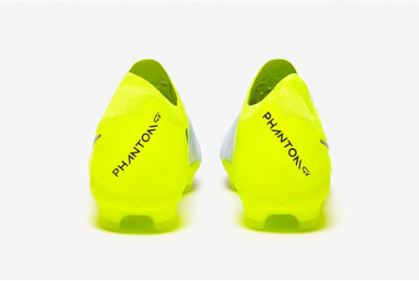 Футбольні бутси Nike Phantom GX II Pro FG FJ2563-003