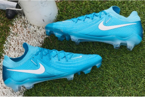 Футбольные бутсы Nike Phantom GX II Elite FG FJ2559-400