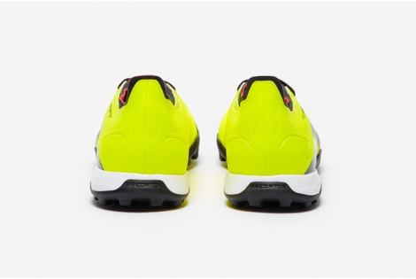Сороконіжки Adidas Predator League Low TF IE2612