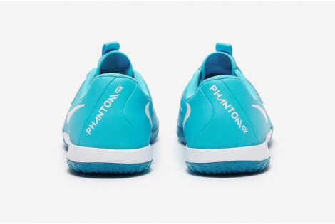 Детские футзалки Nike Phantom GX II Academy IC Junior FJ2609-400
