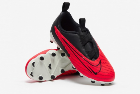Дитячі футбольні бутси Nike Phantom GX Academy MG Junior DD9549-600
