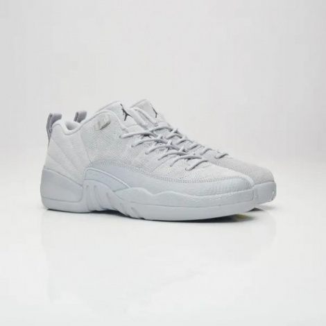 Кросівки W Jordan 12 Retro Wolf Grey