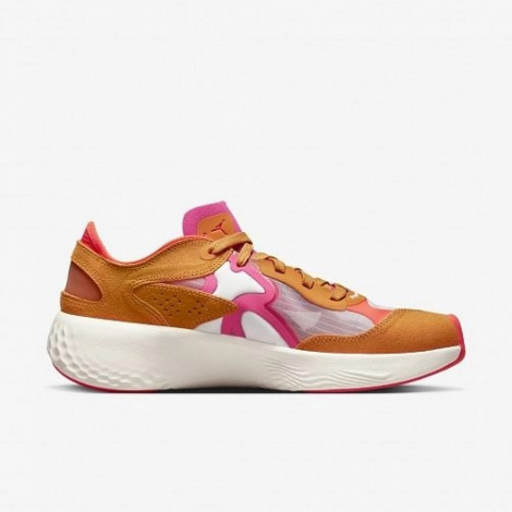 Кроссовки Wmns Jordan Delta 3 Low