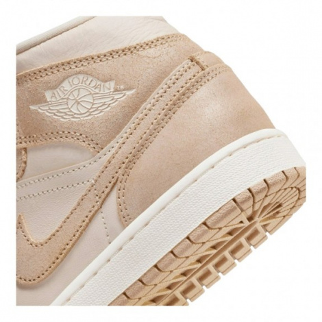 Кроссовки Wmns Jordan 1 Mid Se