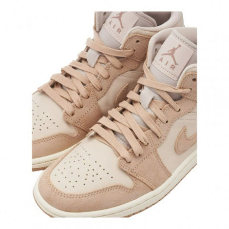 Кроссовки Wmns Jordan 1 Mid Se