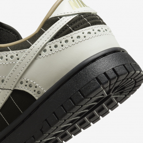 Кроссовки Nike W Nike Dunk Low Lx