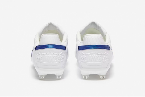 Футбольні бутси Nike Premier III FG (ШКІРА) HM0265-103