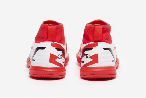 Детские футзалки Nike Superfly 8 Academy CR7 IC Junior DB2676-600