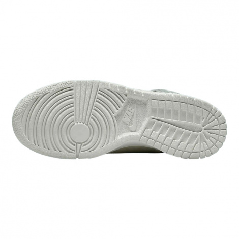 Кроссовки Nike Dunk High Retro Se