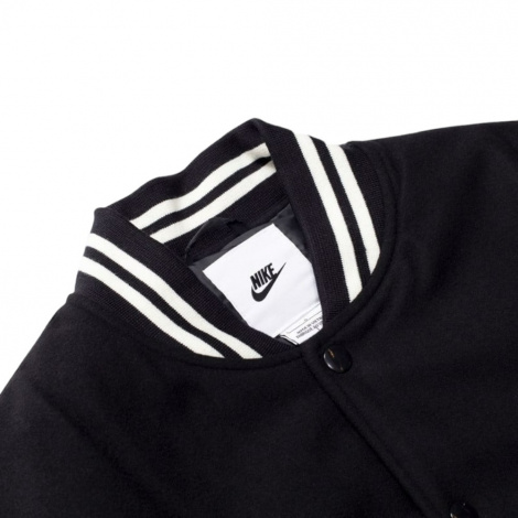 Бомбер Nike