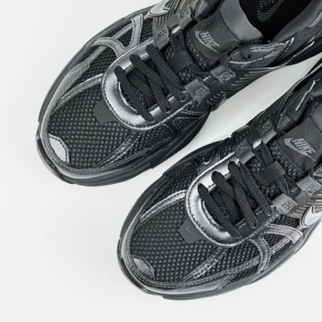 Кроссовки Nike V2K Run