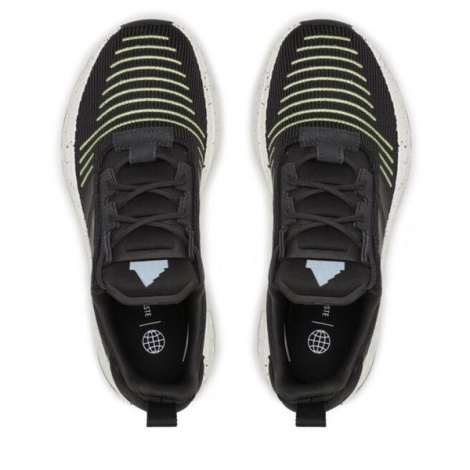 Кроссовки Adidas Swift Run 23