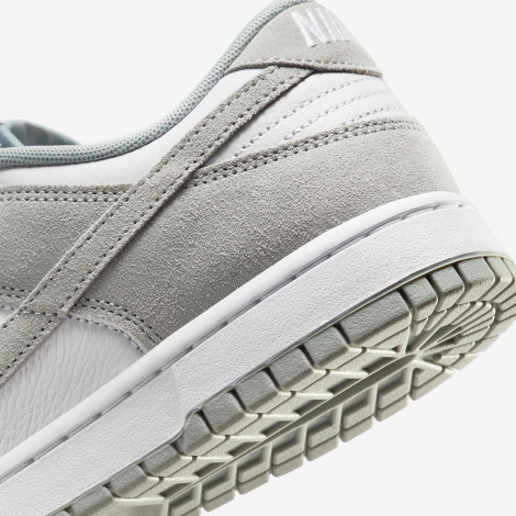 Кросівки Nike DUNK LOW RETRO SE біло-сірі FQ8249-101