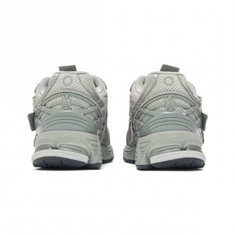 Кросівки New Balance 1906A сірі M1906AG
