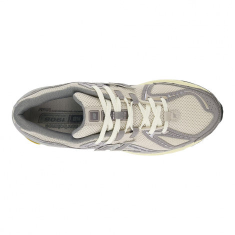 Кросівки New Balance 1906R бежево-сірі M1906RRD