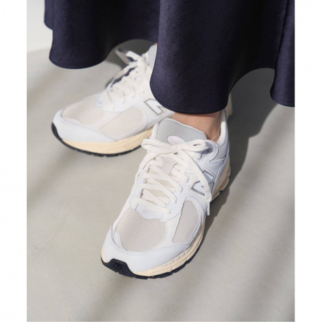 Кросівки New Balance 2002R