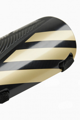 Детские футбольные щитки adidas Tiro Training Junior - черный