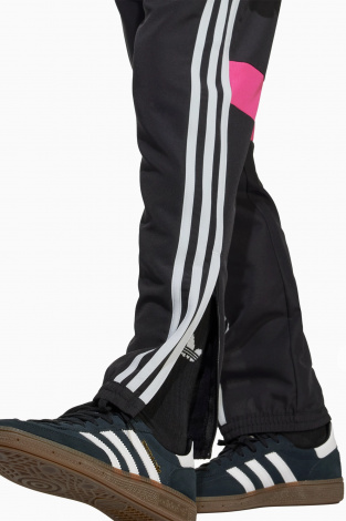 Дитячі штани adidas Tiro 25 Woven Junior - чорний