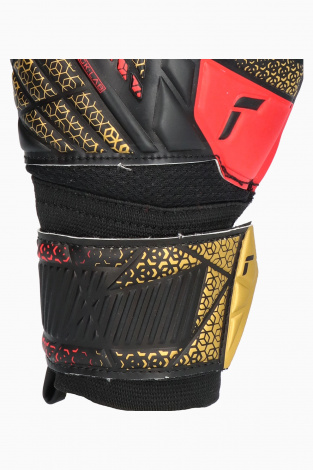 Воротарські рукавички Reusch Attrakt Solid