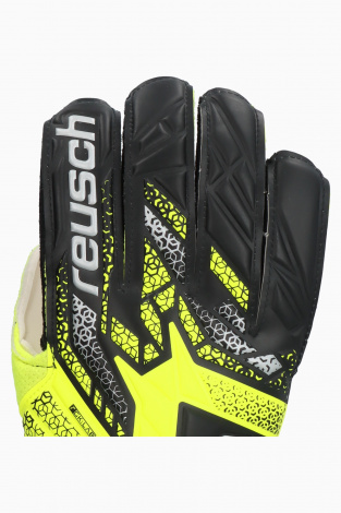 Воротарські рукавички Reusch Attrakt Solid