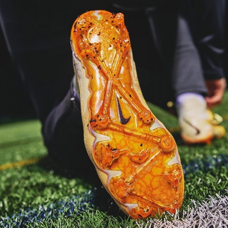 Бутсы Nike Phantom Gx Elite Df Fg Se