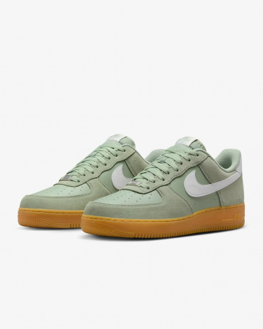 Кроссовки Nike Air Force 1 07 Lv 8